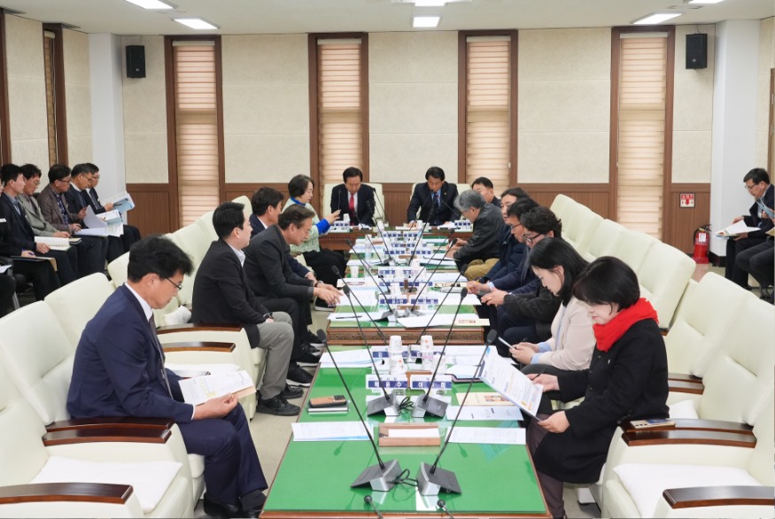 안동시의회 의원전체감담회.jpg