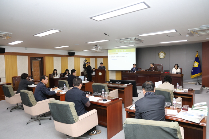 4067471_796598_0244 청도군의회.jpg