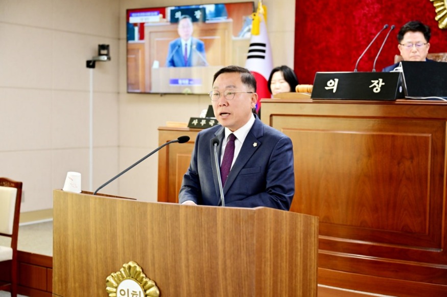 260401_5분 자유발언(황재용 의원)_문경의 미래를 가로막는 미완의 현장.jpg